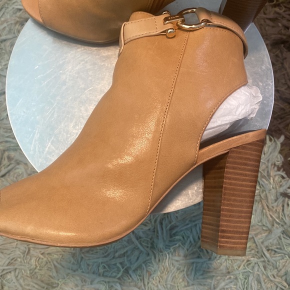 WOMEN’S COACH LAFAYETTE OPEN TOE BOOTIES - Picture 9 of 16